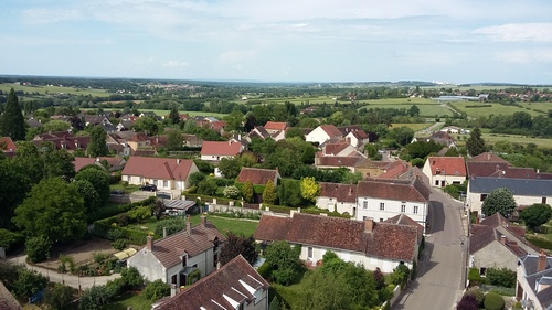 Au loin, une partie d'Auxerre